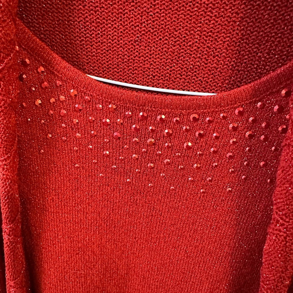Classy red Alfred Dunner sweater - Picture 3 of 11